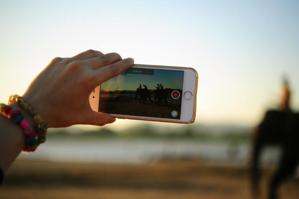 Facebook relives its youth with lifestage